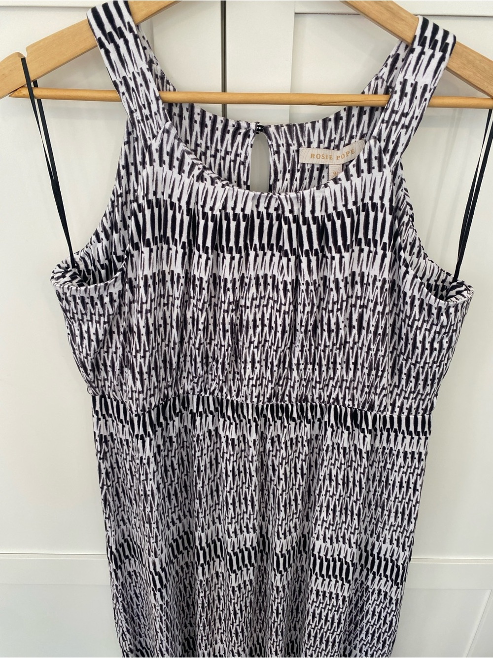 Rosie Pope Maternity Black & White Maeve Maxi Dress Size Medium Super Comfy NWT